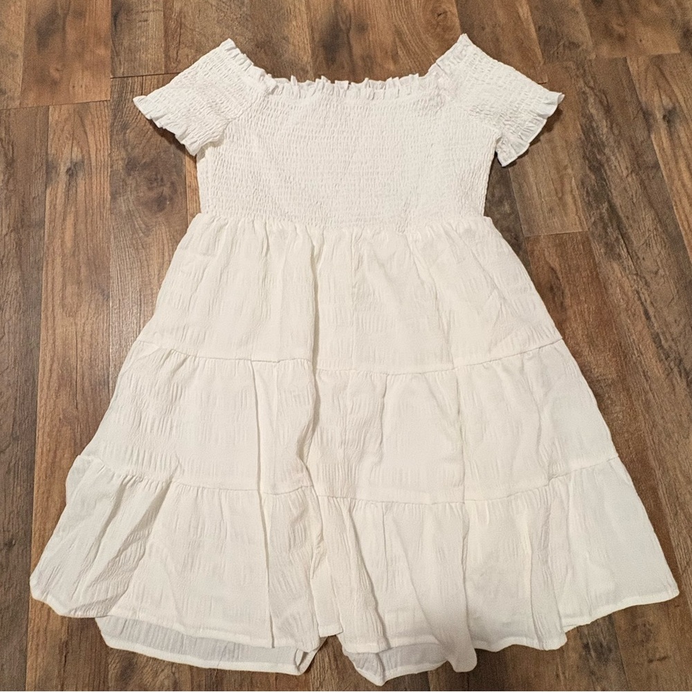 Elegant White Off-Shoulder Women's Dress